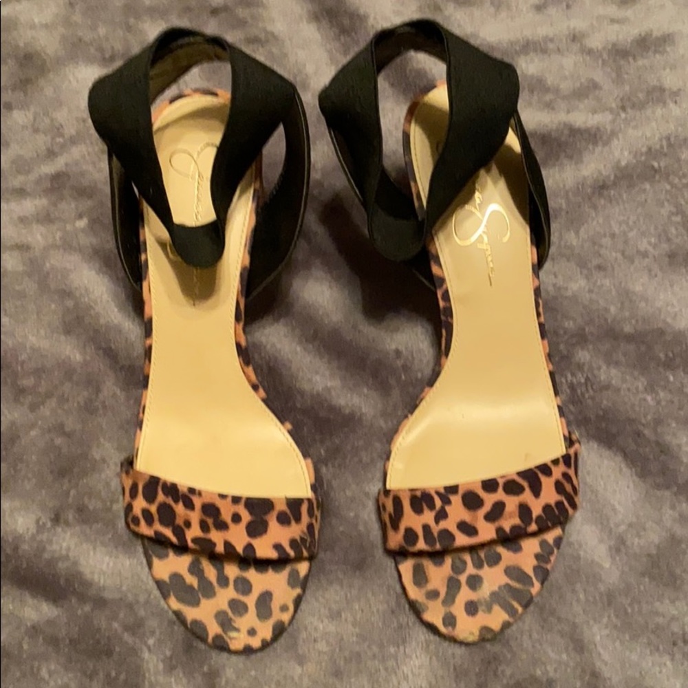 Shoes size 9